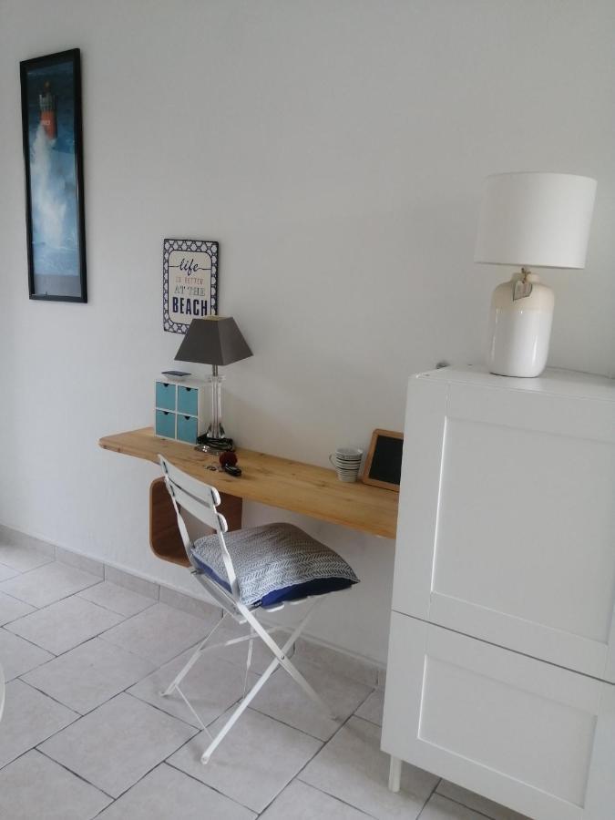Studio Golfe Juan, Plages, Parking, Climatisation Apartment Vallauris Ngoại thất bức ảnh